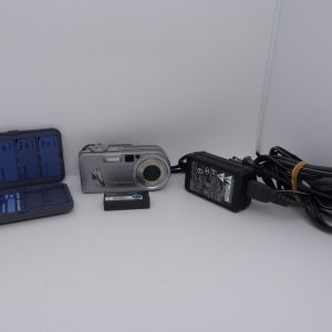 Appareil photo Sony DSC-P10 + cartes mémoires