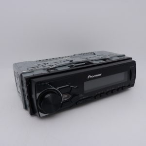 Poste Pioneer MVH-180UI