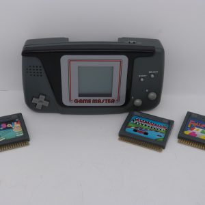 Console Game Master non fonctionnelle (ne s’allume pas) + 3 jeux : Car racing, Falling block, Pin ball