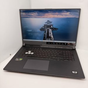 Republic of gamer Strix G17-G713QM-HX147T