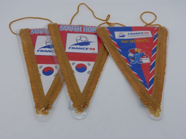 3 fanions Footix Coupe du monde France 98