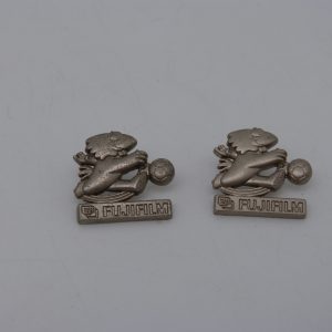 2 Pins pin badge Footix Coupe du monde France 98 argenté Fujifilm