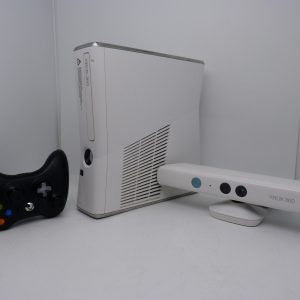 Console Xbox 360 S 4Go blanche + Kinect 360 blanche