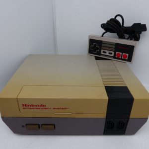 Console Nintendo NES avec alimentation d’origine et câble péritel neuf