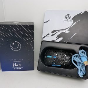 Stardust GWolves Hati HTM Souris de jeu filaire ultra légère avec capteur 3360 - Patins en PTFE - 6 boutons - Seulement 57 g