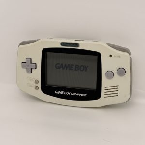 Console Nintendo Game Boy Advance sans cache pile