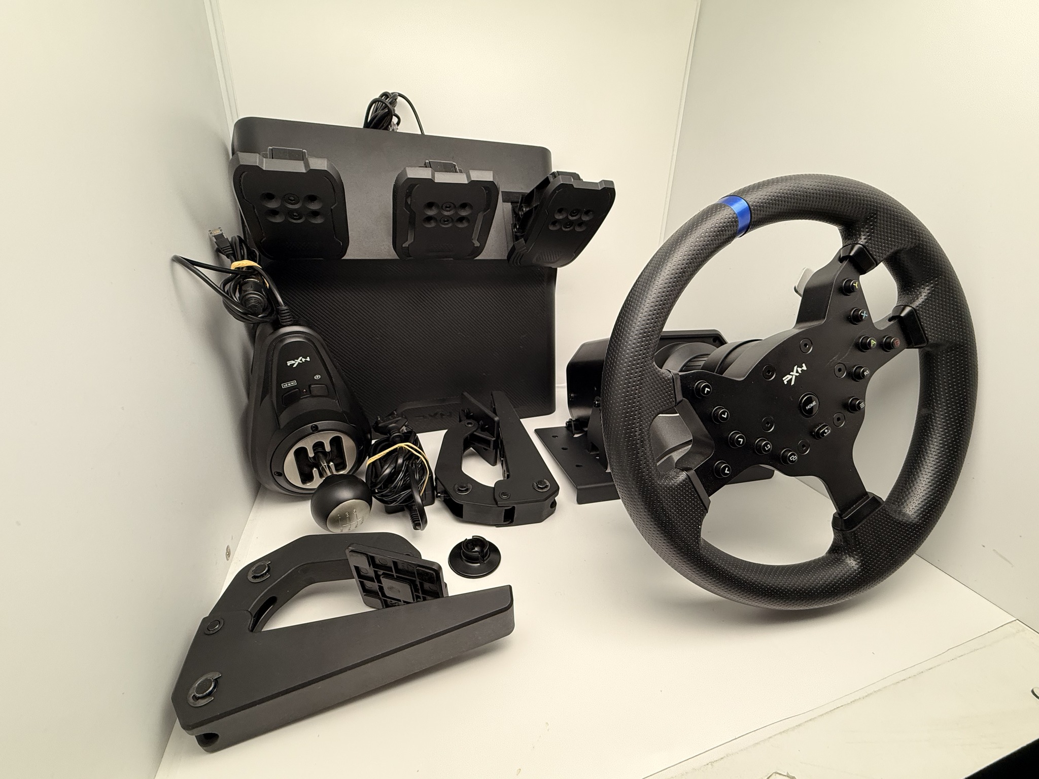 Volant + pédalier + levier de vitesse PXN V99