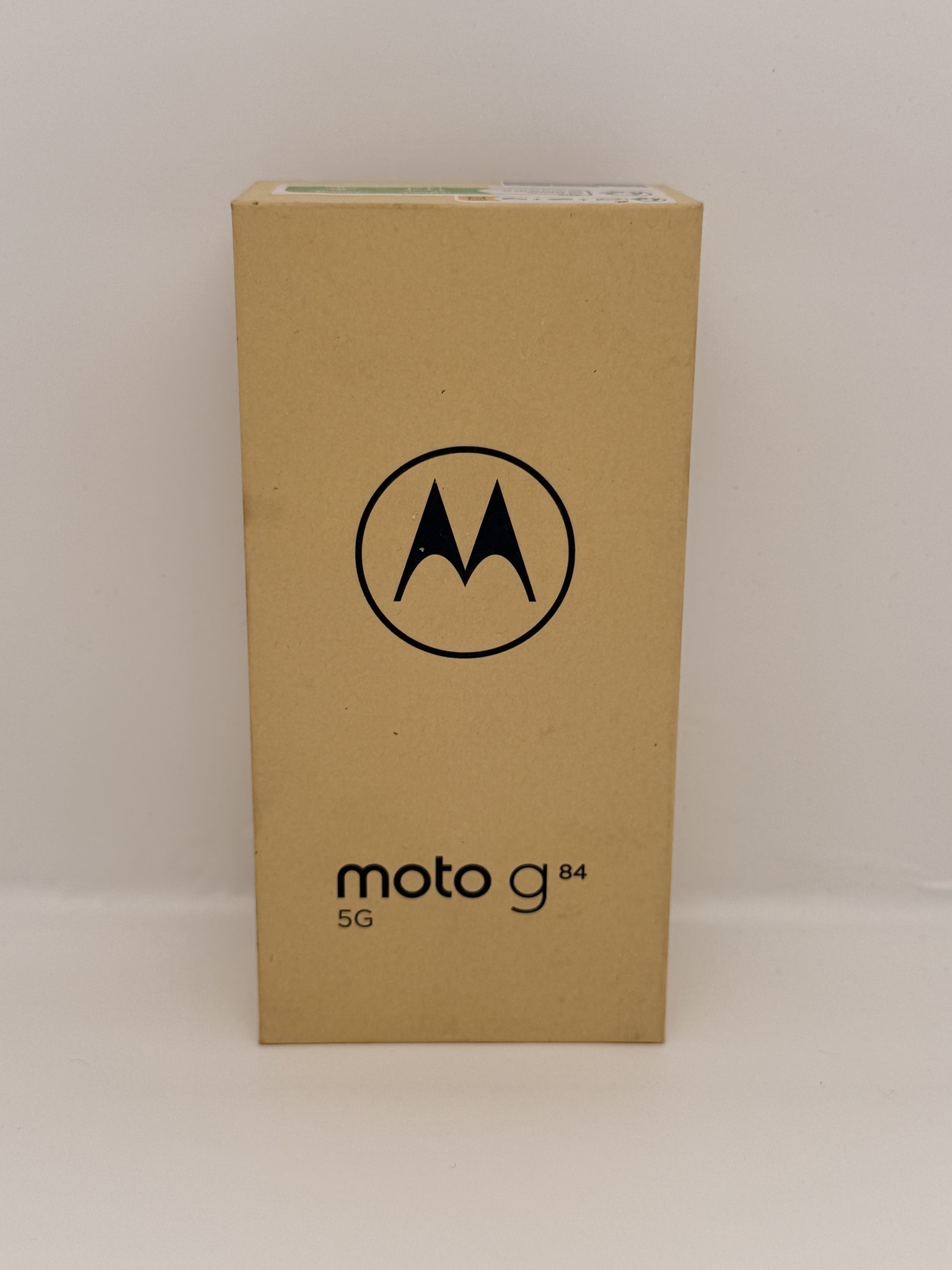 Motorola G84 5G 256Go tous opérateurs NEUF du 2/1/26 garanti 2 ans